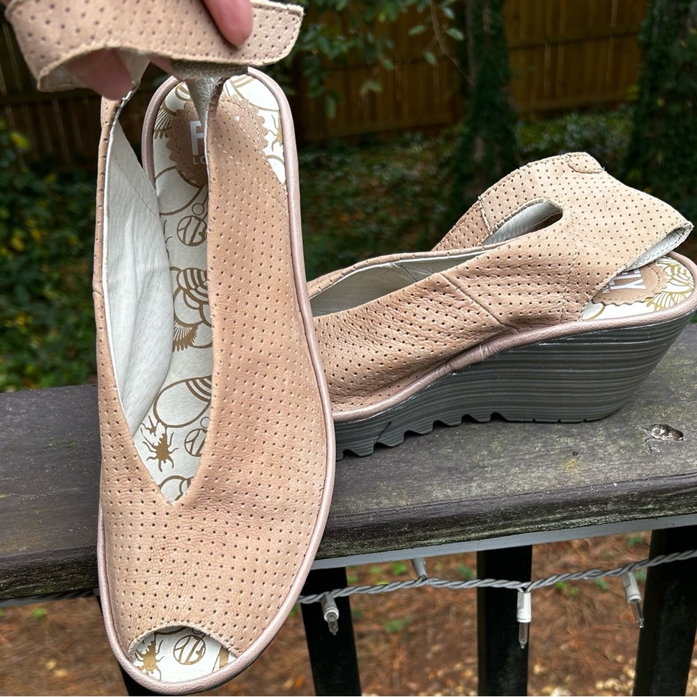 Fly London-size 40 (9-9.5) - Picture 5 of 11